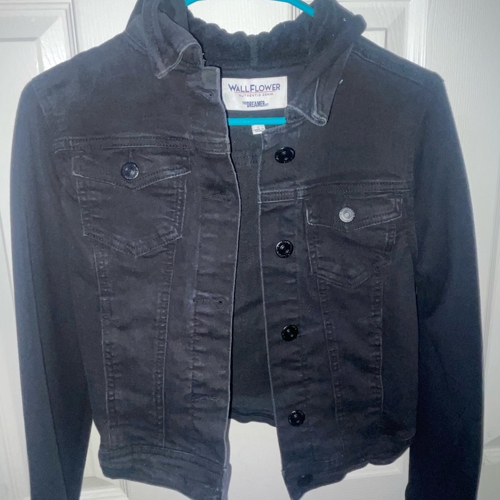 New! Never worn, i grew out of that size before i got a chance to wear it.